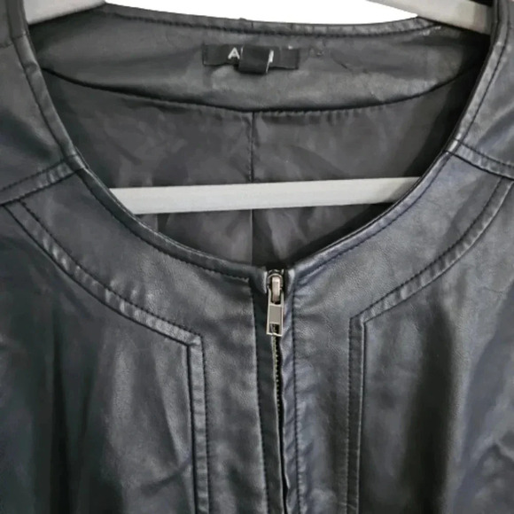 APT. 9 Black collarless faux- leather jacket Fully lined - Picture 2 of 8